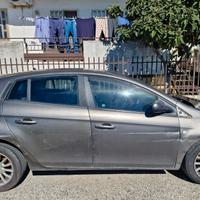 fiat bravo per pezzi di ricambio 