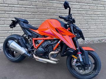 1390 Superduke R