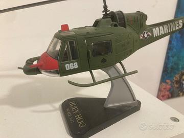Elicottero Ab 205 Huey Hog 1/32 Hook & Roberts