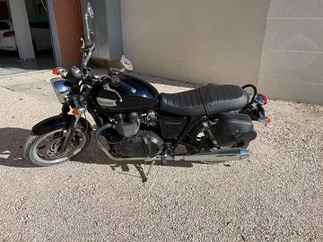 Triumph Bonneville T100