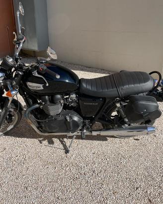 Triumph Bonneville T100