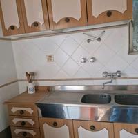 Cucina componibile e cucina a gas con forno elettr
