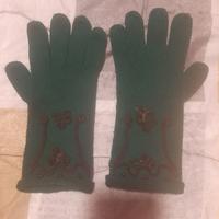 Guanti eleganti verdi con perline S/M