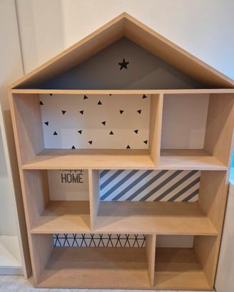 Libreria bambini a forma di casetta