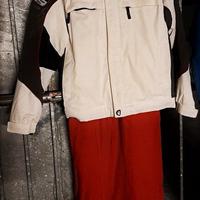 Tuta da sci DUBIN. Pantaloni rossi e Giacca bianca