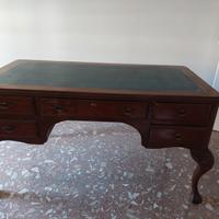 scrivania con pelle verde