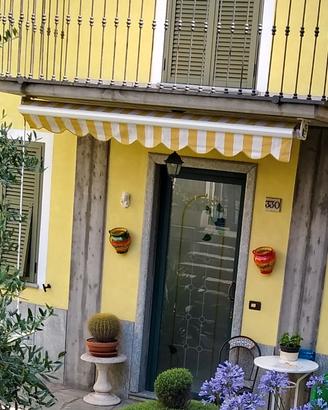 tenda da sole termolaccata con bracci estensibili