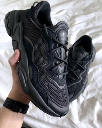 Sneakers Adidas Ozweego nere - tg 43 1/3