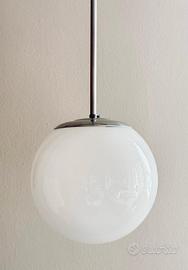 Lampadario Vintage Anni '60 - Sfera Vetro Opalino
