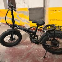 Fat bike elettrica pieghevole Revoe Dirt VTC 20"