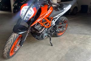 KTM Duke 390 2018 (A2)