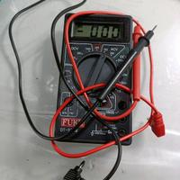 Multimetro tester professionale con cavi 