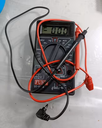 Multimetro tester professionale con cavi 