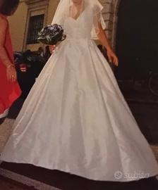 Abito da sposa Pronovias monospalla