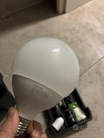 Lampada e porta lampada