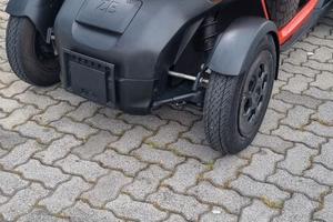 TWIZY 80 BATTERIE PROPRIETA'