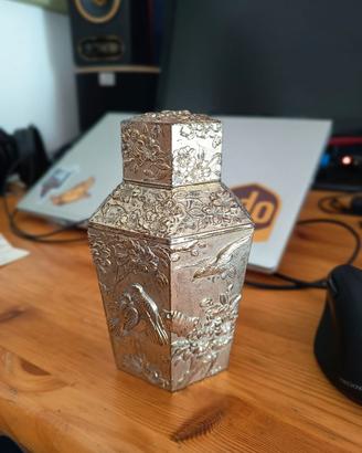 Tea Caddy cinese primi '900 in argento decorato