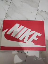 Nike White  39 