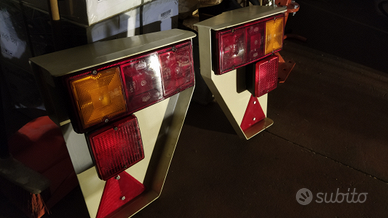 Gruppi fari OMOLOGATI stradali x RIMORCHIO