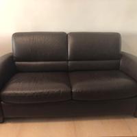 Divano letto di cuoio