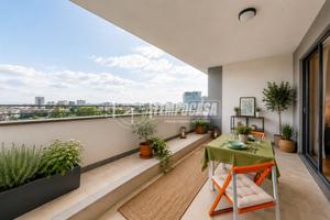TRILOCALE CON TERRAZZO IN STABILE DI RECENTE COSTR
