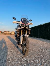 HONDA AFRICA TWIN 1000