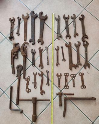 Attrezzi in ferro da Officina e Meccanico