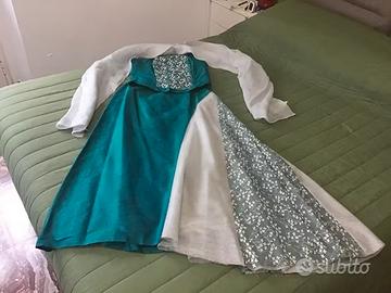 Abito da cerimonia Valentino con accessori