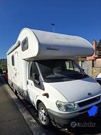 Camper mansardato