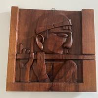 Tavoletta scolpita in legno