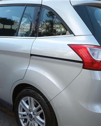 ford cmax 7 posti