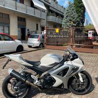Suzuki gsx r1000