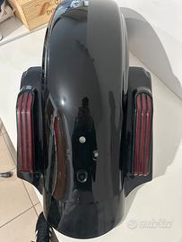 Parafango con frecce CVO Harley Davidson