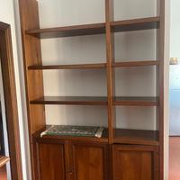 Libreria in legno massello