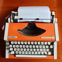 macchina da scrivere