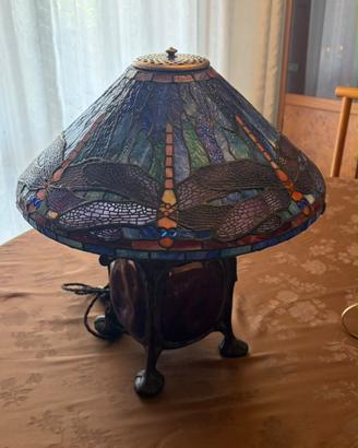 Lampada stile Liberty con libellule