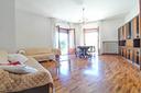 4-locali-a-acquaviva-picena