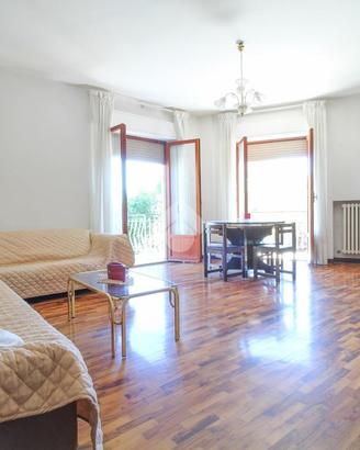 4 LOCALI A ACQUAVIVA PICENA