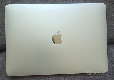 Macbook Air 13 2019 Schermo rotto 