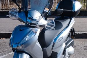 Honda SH 300i 2019, 9.500 km