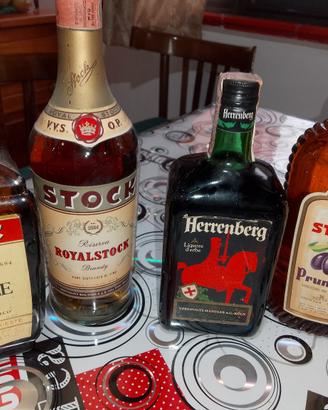 collezione vintage bottiglie liquore da c