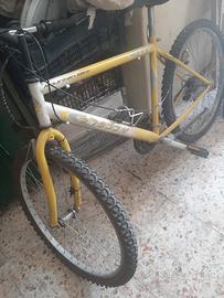 SOTTOPREZZO BICI SHADOW   CON MARCIE DA 26