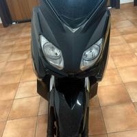 Yamaha X Max 250