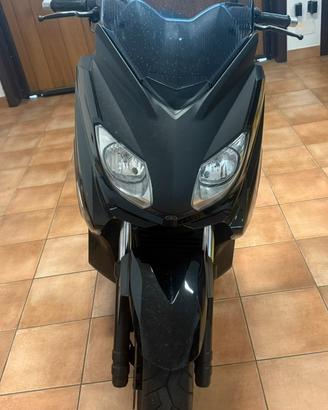 Yamaha X Max 250