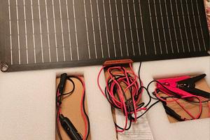 MHPOWOS Pannello solare 50W 12V Caricabatteria