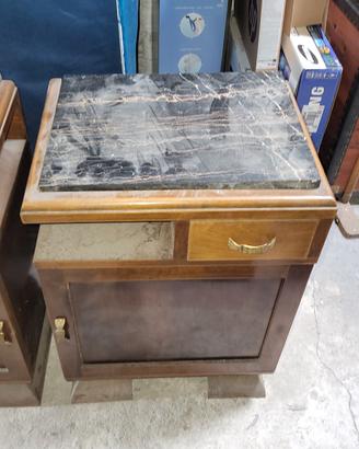 Comodini Vintage con ripiano di marmo