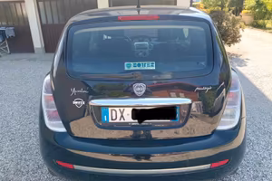 Lancia Y