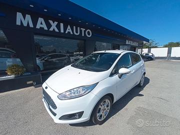 Ford Fiesta GPL TITANIUM 1 PROPRIETARIO