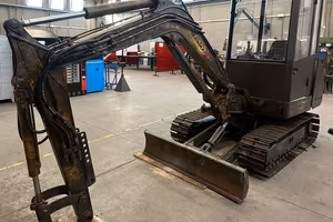 Escavatore Yanmar B37
