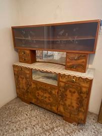 VETRINA CREDENZA CON VETRI SCORREVOLI